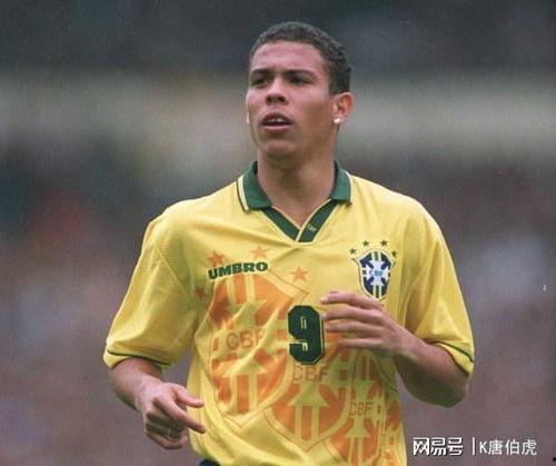中国喜欢足球的明星,中国足球明星风采录