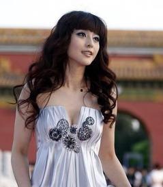 明星穿内衣自拍,明星私藏时尚瞬间